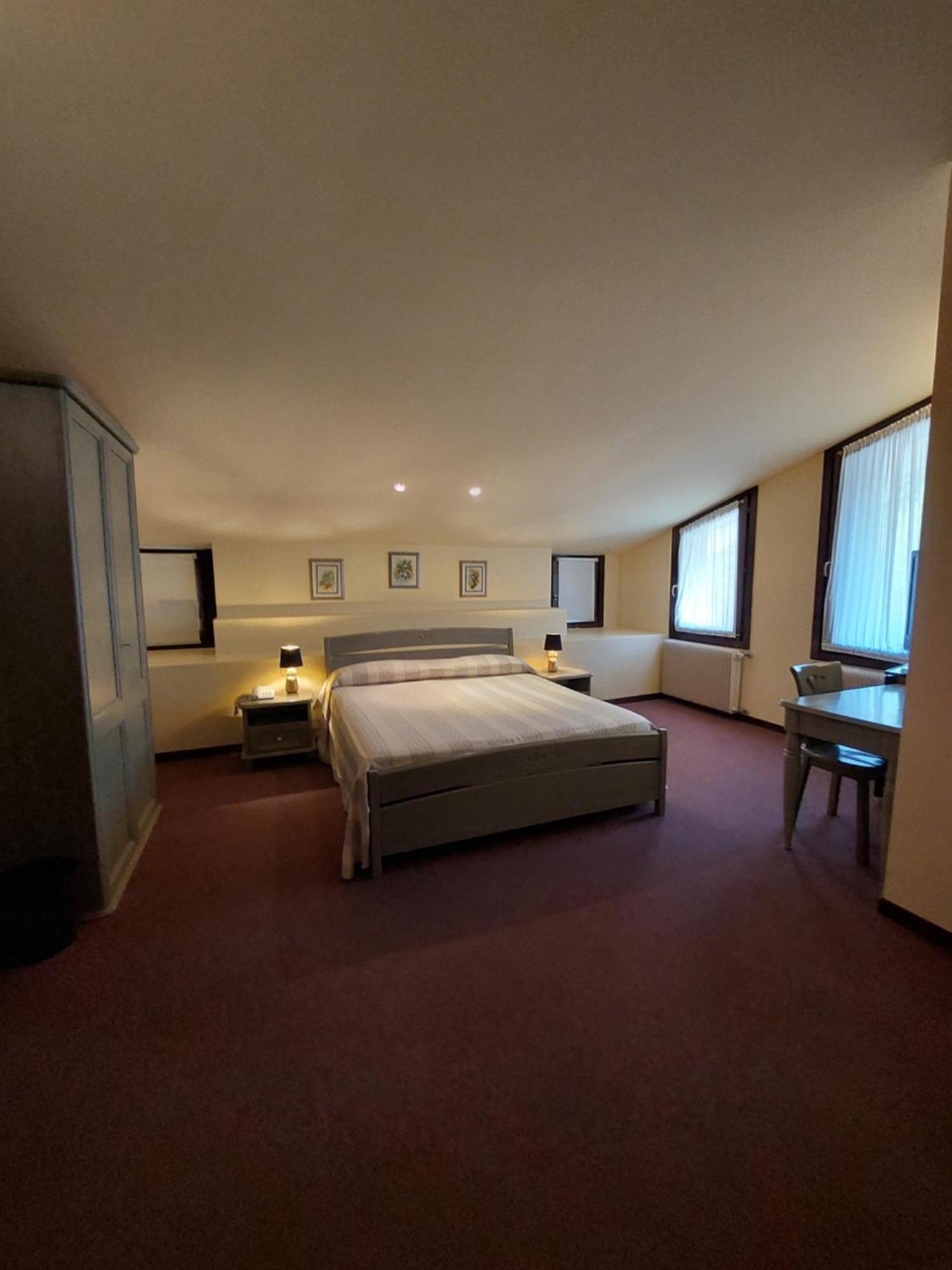 Albergo Alla Pineta 몬테벨루나 외부 사진